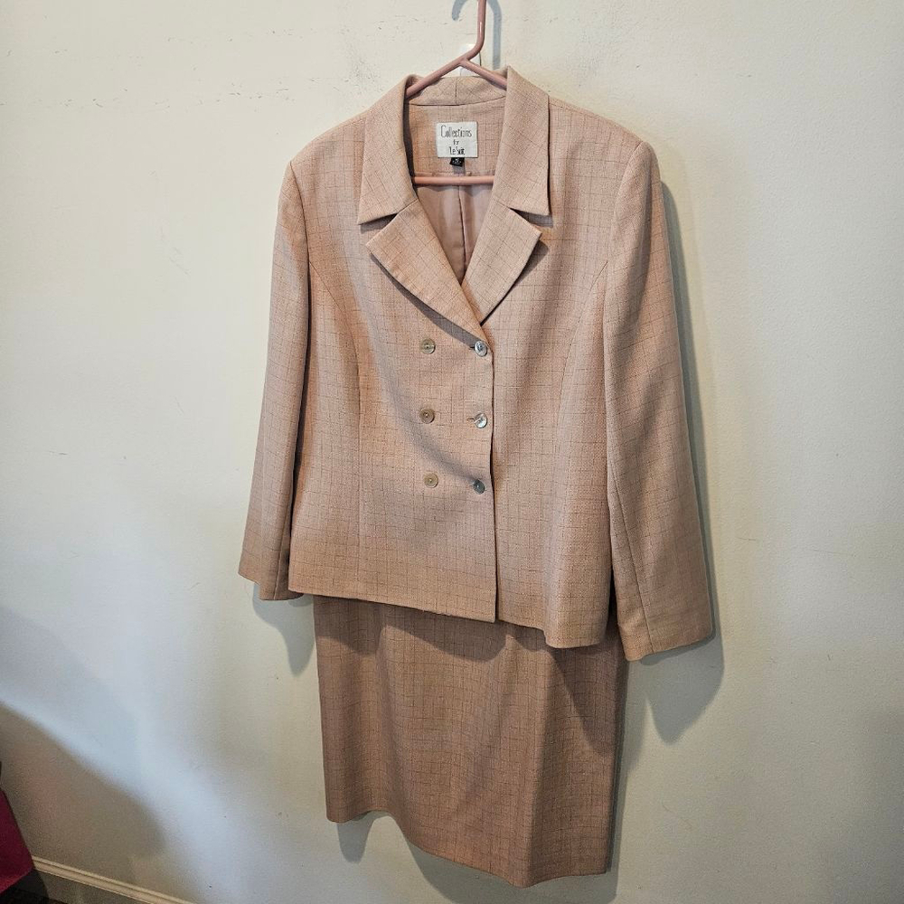 Women's Collections for Le Suit Pink Plaid Skirt Suit, Size 16 - Picture 3 of 8
